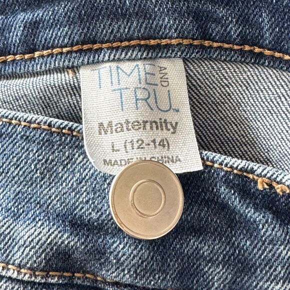 Time & Tru Large (12-14) Maternity Jean Shorts Side Panels Whisker Stretch Cuff - Picture 5 of 7